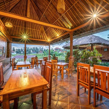 Uma Ubud Hotel Exterior photo